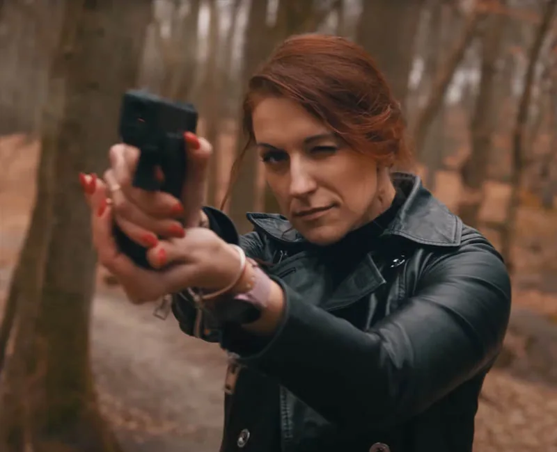Bohater w kapeluszu – kadr z trailera książki „Wizjoner”